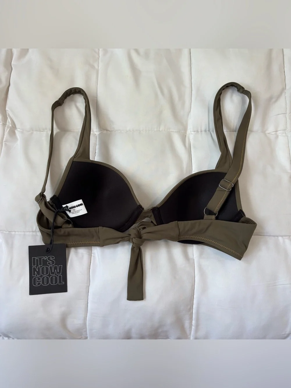 It's Now Cool The Contour Boost Bikini Top Carraway Green Size Medium NWT